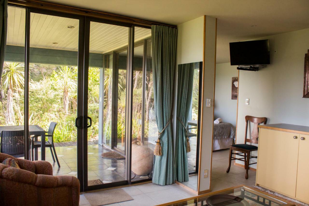 Titore Lodge Russell Eksteriør billede